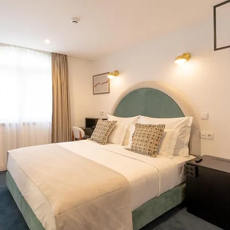 Отель Westlight Madalena