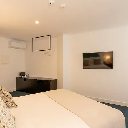 Отель Westlight Madalena