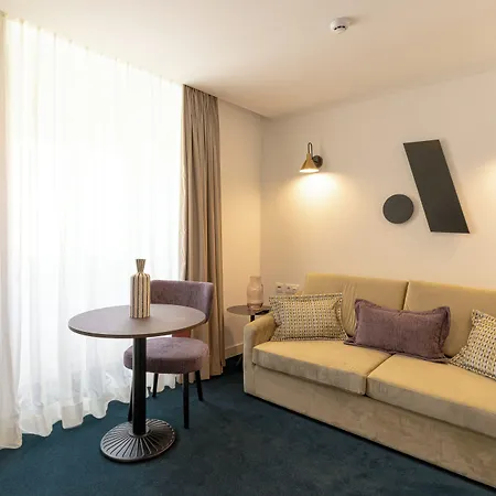 Отель Westlight Madalena Лиссабон