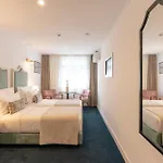 Szálloda Westlight Madalena 4*