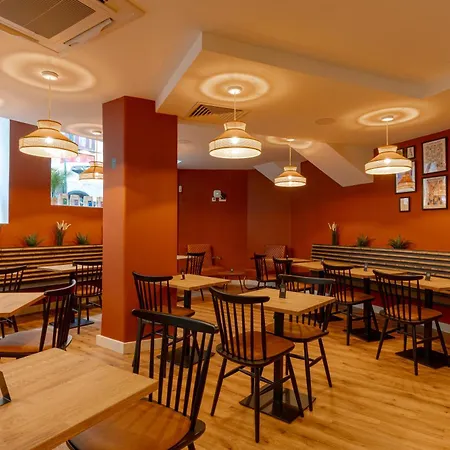 Ξενοδοχείο Westlight Madalena 4*